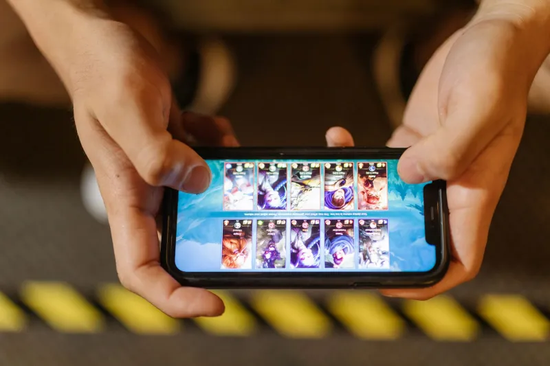 Pixels Over People: Why American Fans Are Choosing Anime Romance Games Instead of Real Dating